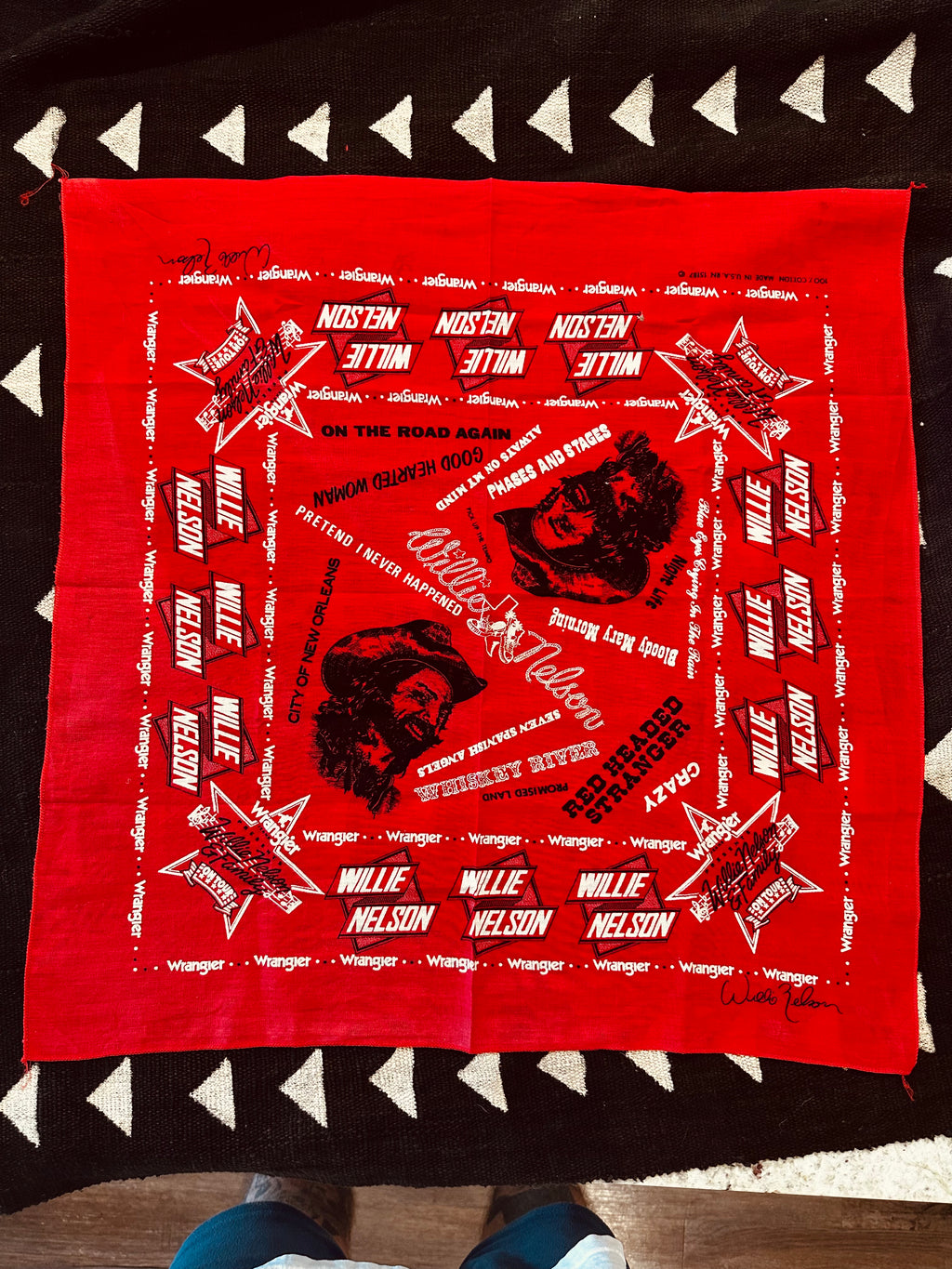 WILLIE NELSON BANDANA - 1977 VINTAGE